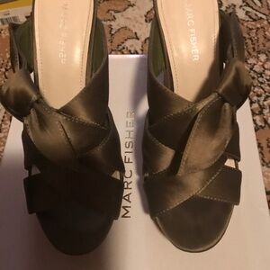Used Size 8 Olive Green Slip on Wedge Sandals